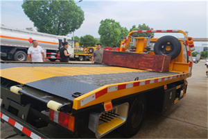 防城港附近拖车电话号码服务